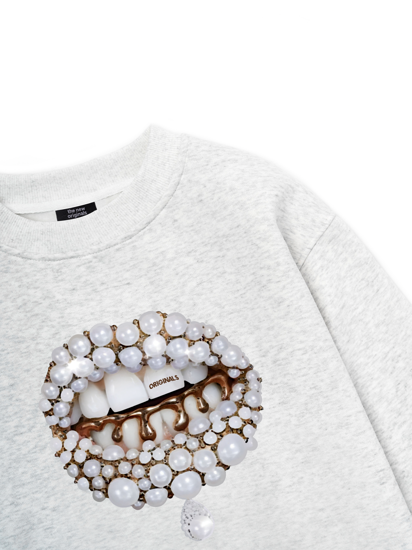 Art Pearl Lip Black Sweater