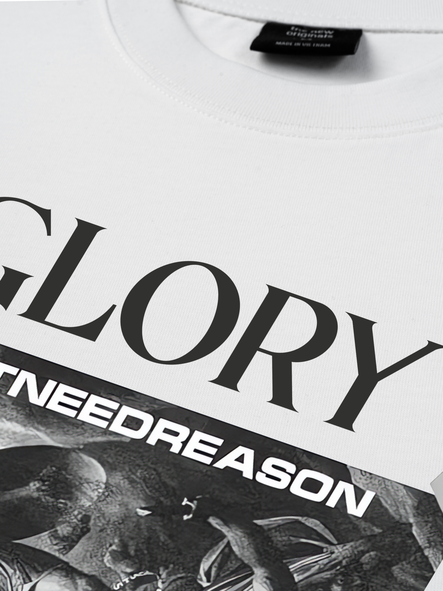 Áo Thun Relaxed Fit Glory Dont Need Reason
