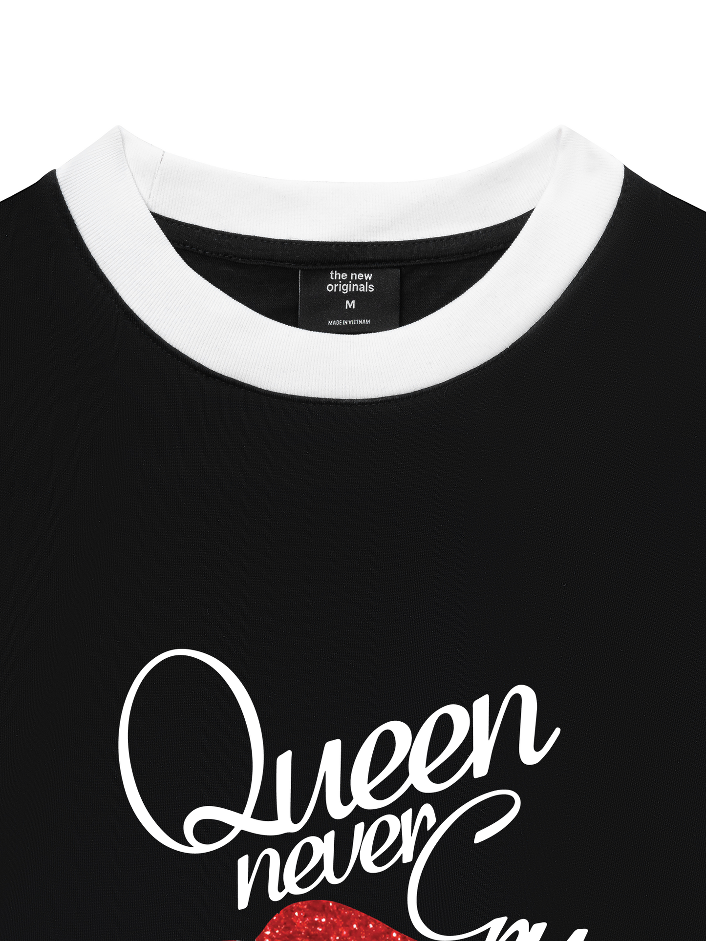 Áo Thun Ringer Relaxed Fit Queen never cry