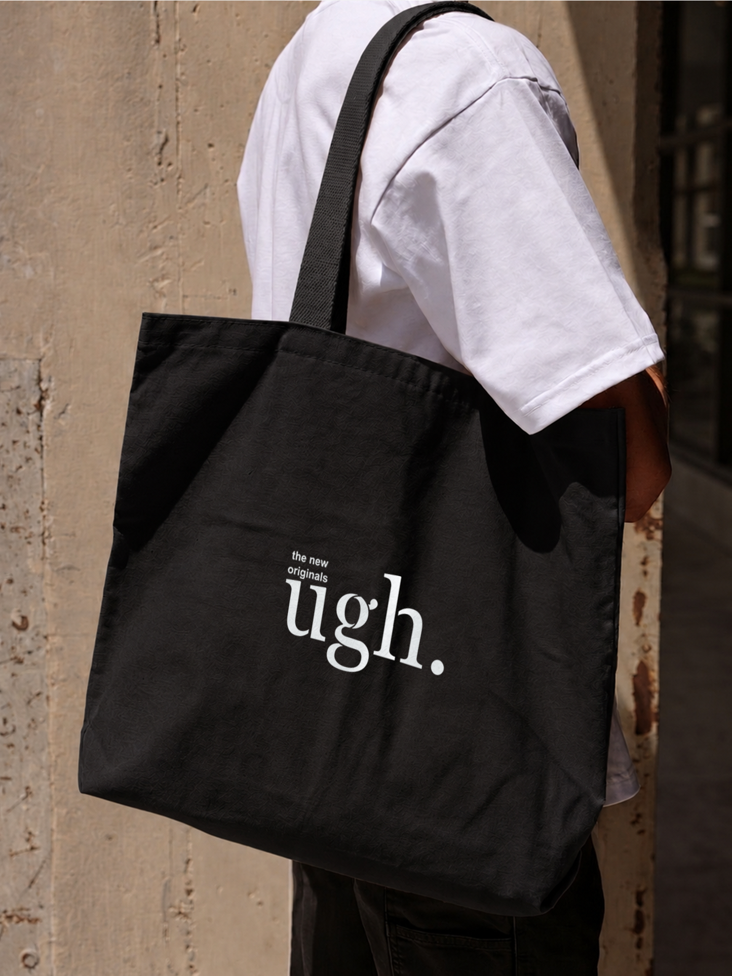 Túi Tote Ugh