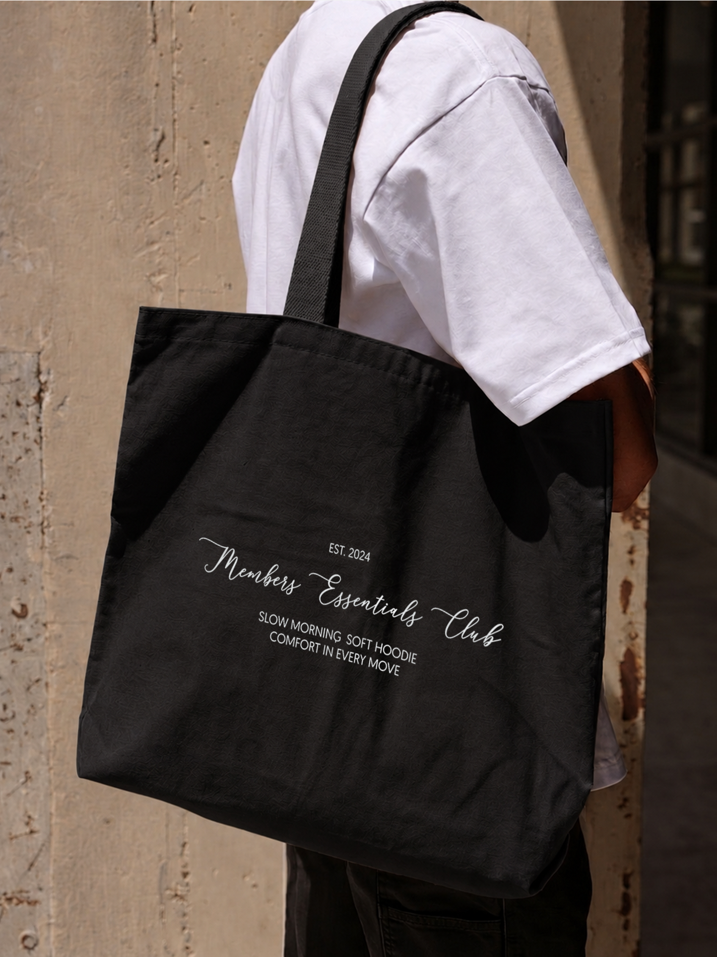 Túi Tote Member Essentials Club