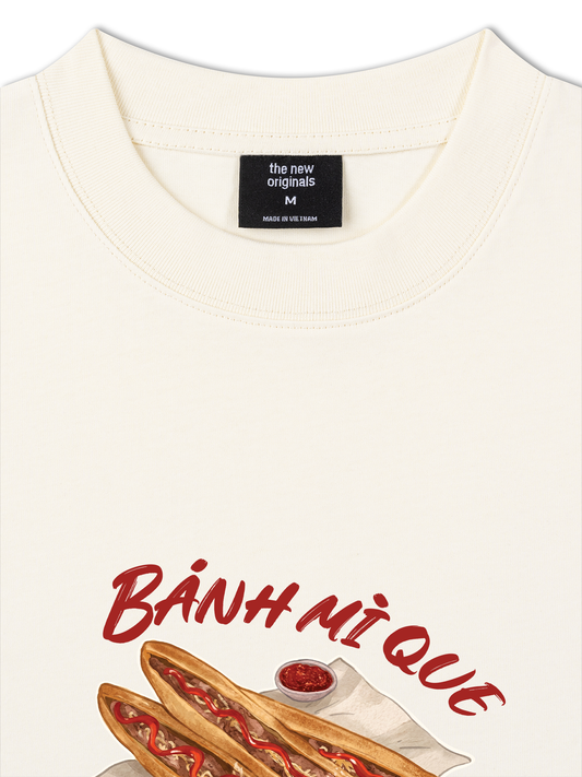 Áo Thun Relaxed Fit Bánh Mì Que Chấm Chí Chương