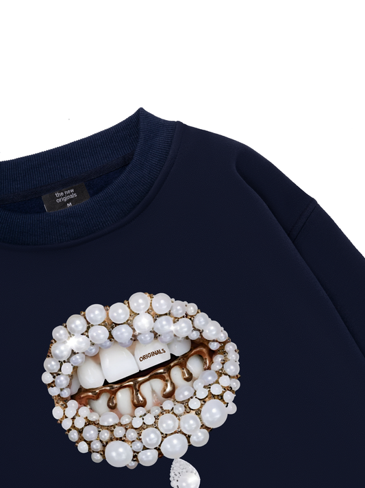 Art Pearl Lip Black Sweater