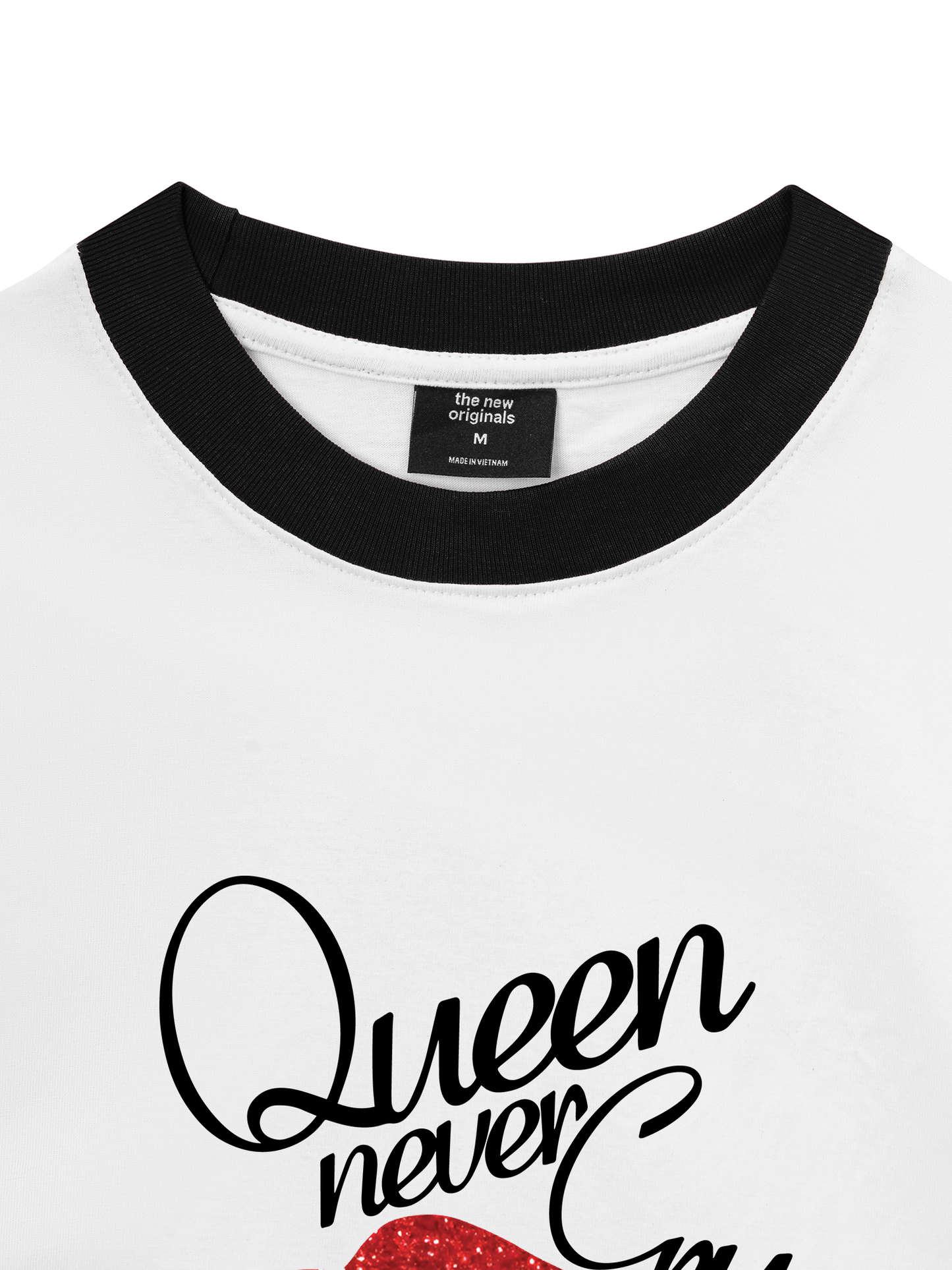 Áo Thun Ringer Relaxed Fit Queen never cry