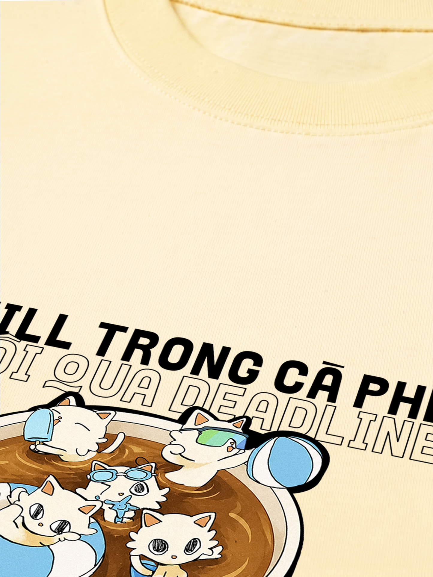Áo Thun Relaxed Fit Hội Mèo Chill trong Cà Phê
