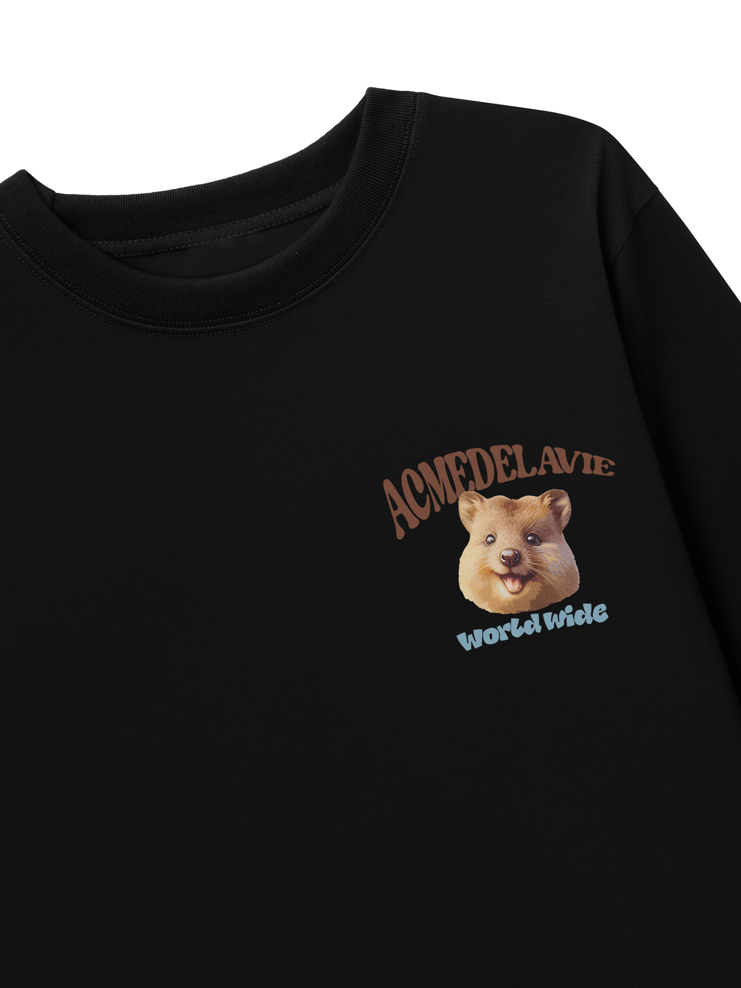Áo Thun Dài Tay World Wide Travel Quokka Artwork