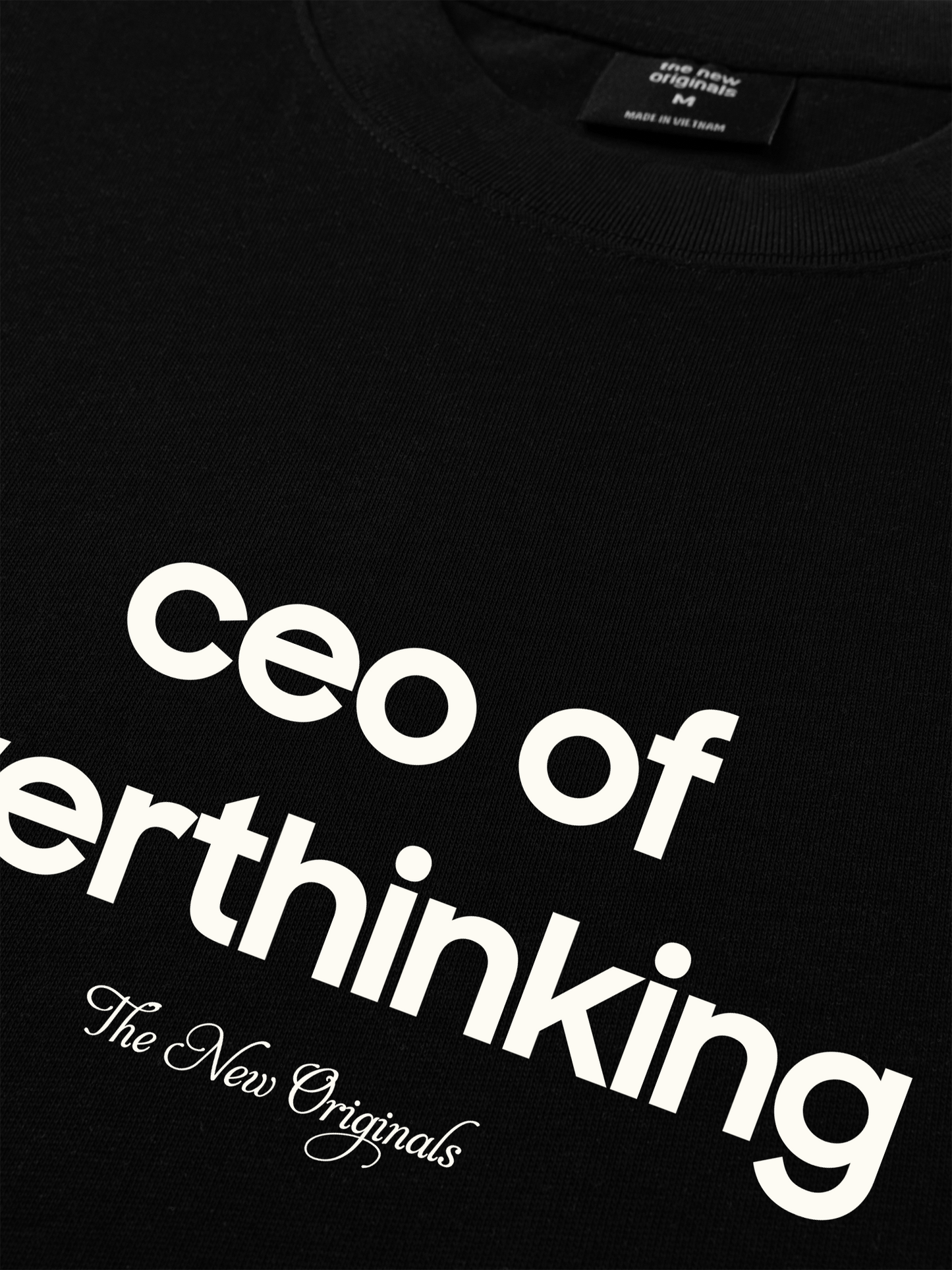 Áo Thun Relaxed Fit Ceo of Overthinking