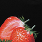 Áo Thun Relaxed Fit Strawberry