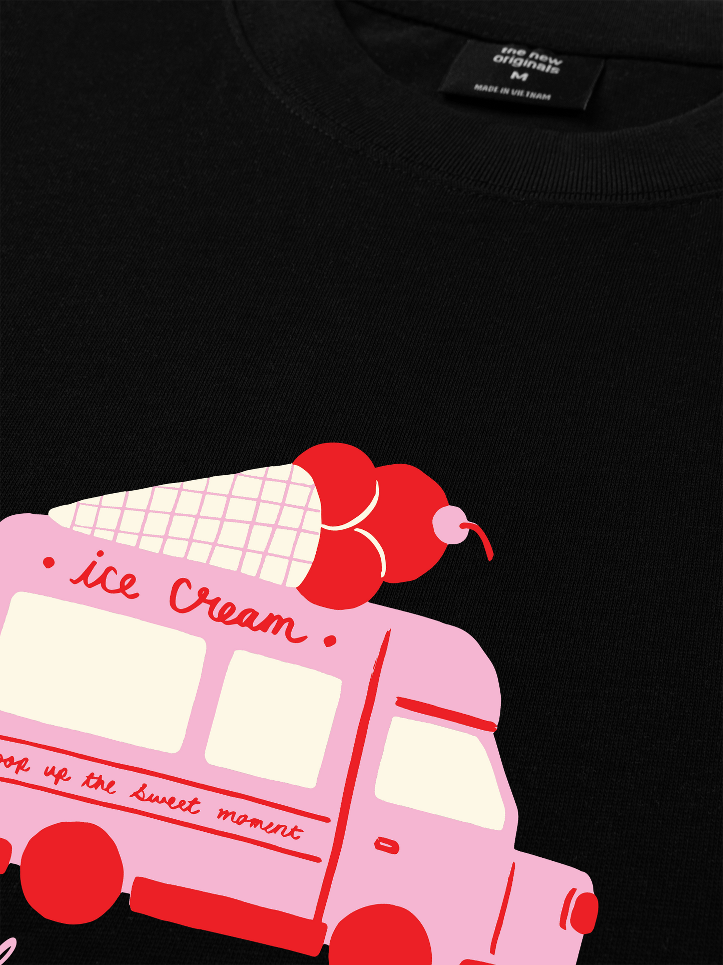 Áo Thun Relaxed Fit Chasing Dreams