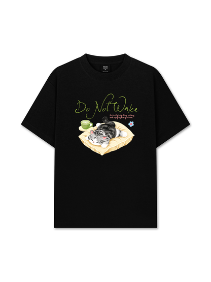 Áo Thun Relaxed Fit Do Not Wake Meow
