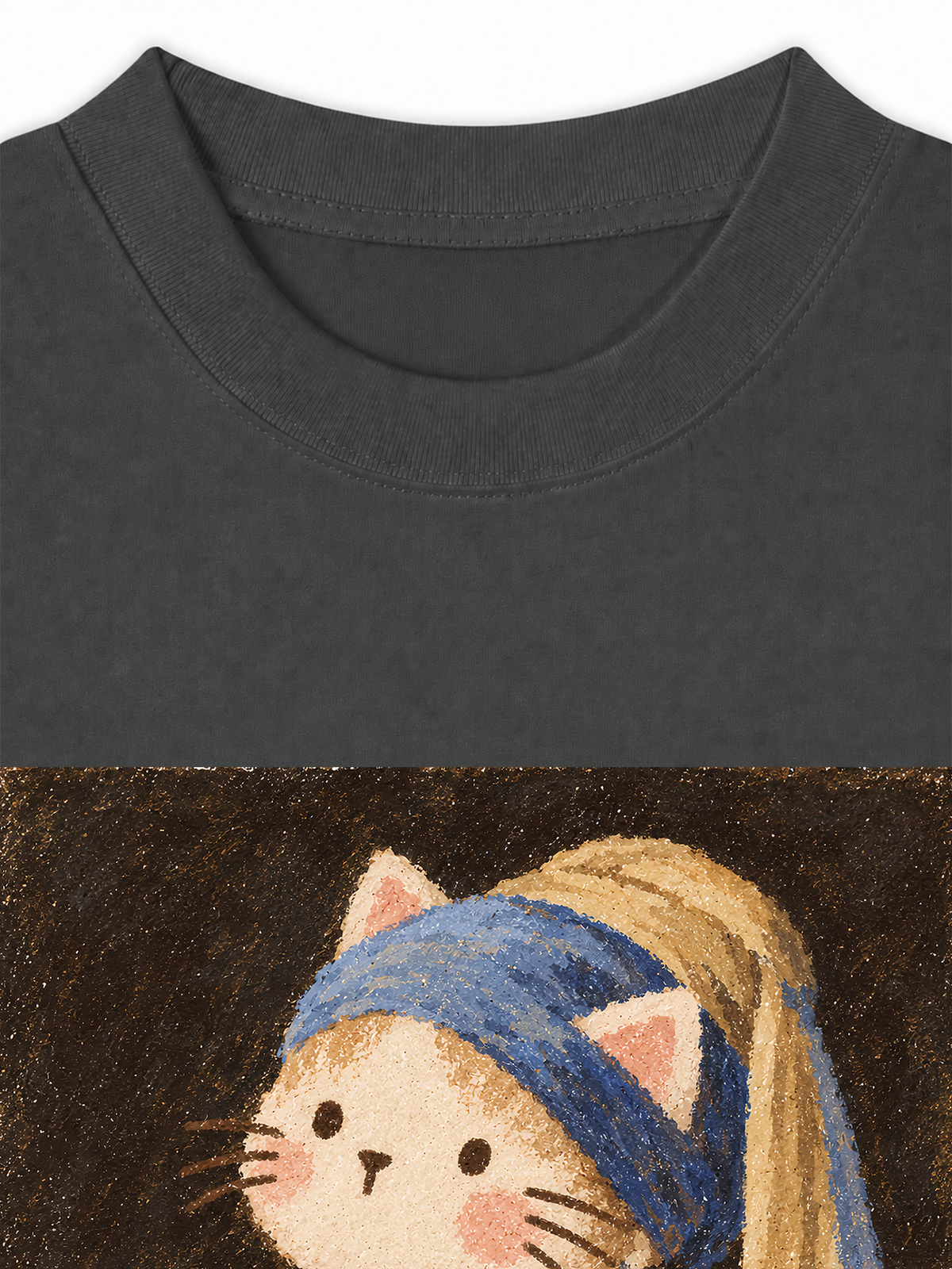 Áo Thun Relaxed Fit Cat with a Pearl Earring