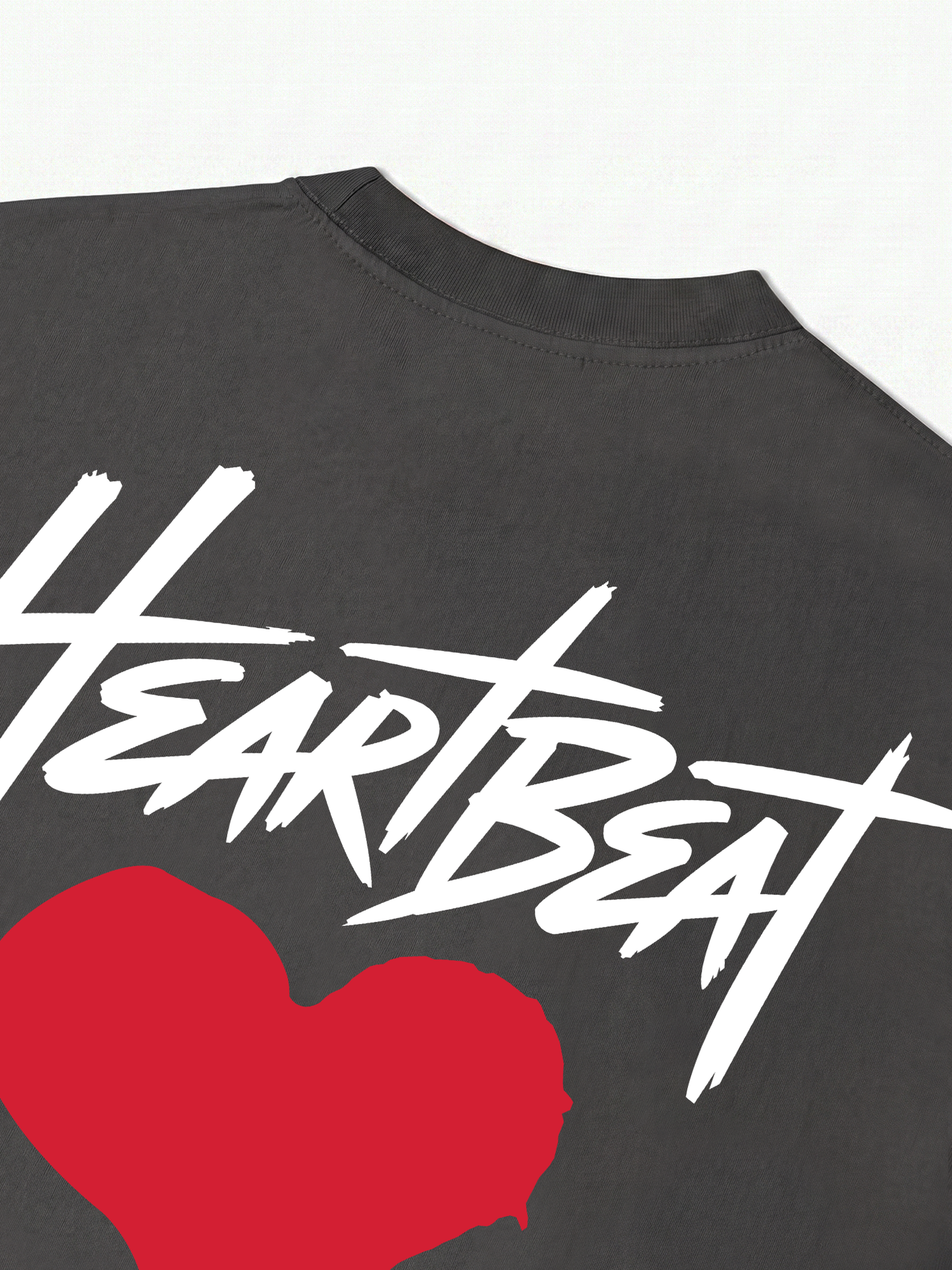 Áo Thun Relaxed Fit Heartbeat