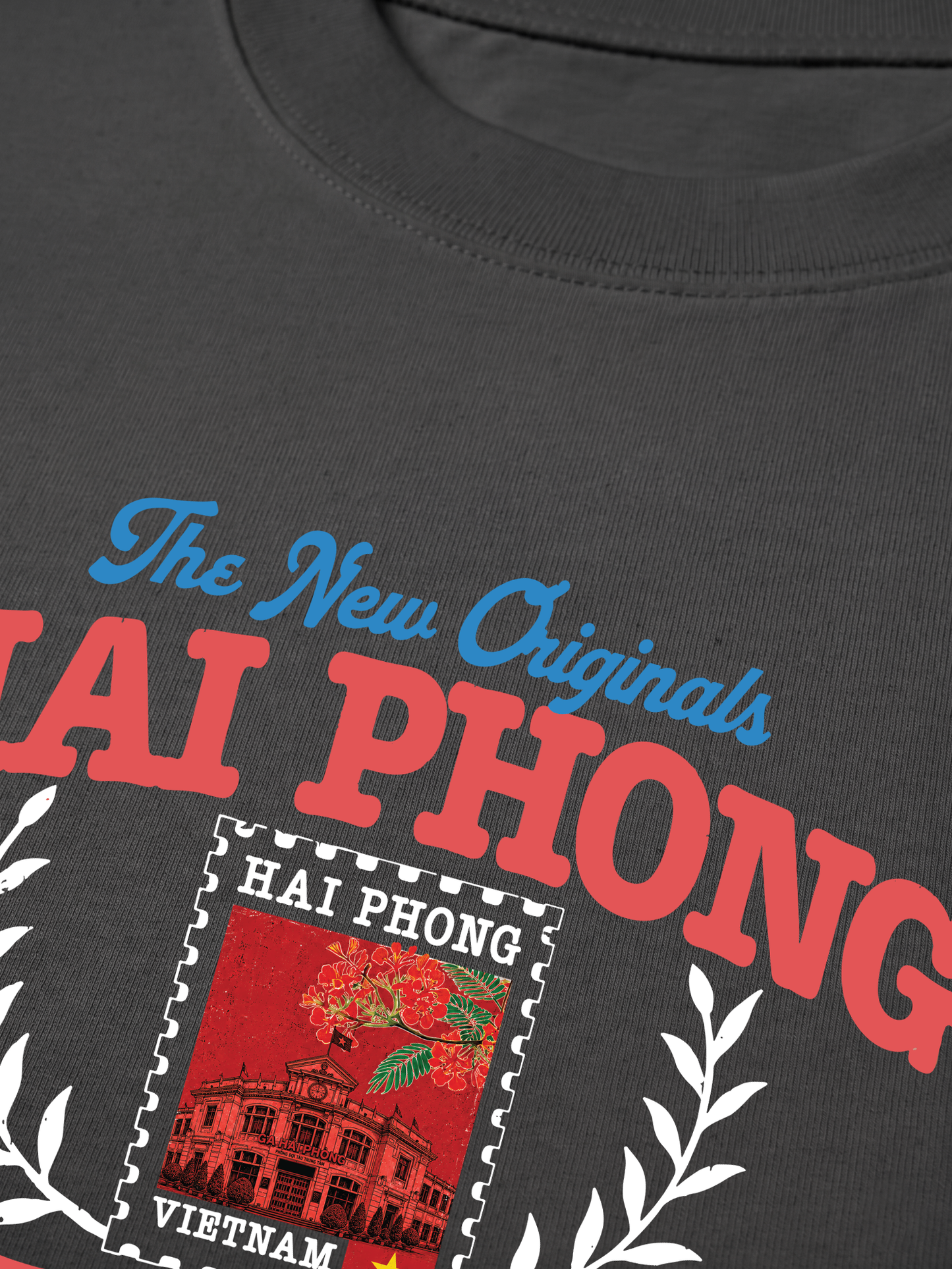 Áo Thun Relaxed Fit Thành Phố Hoa Phượng Đỏ
