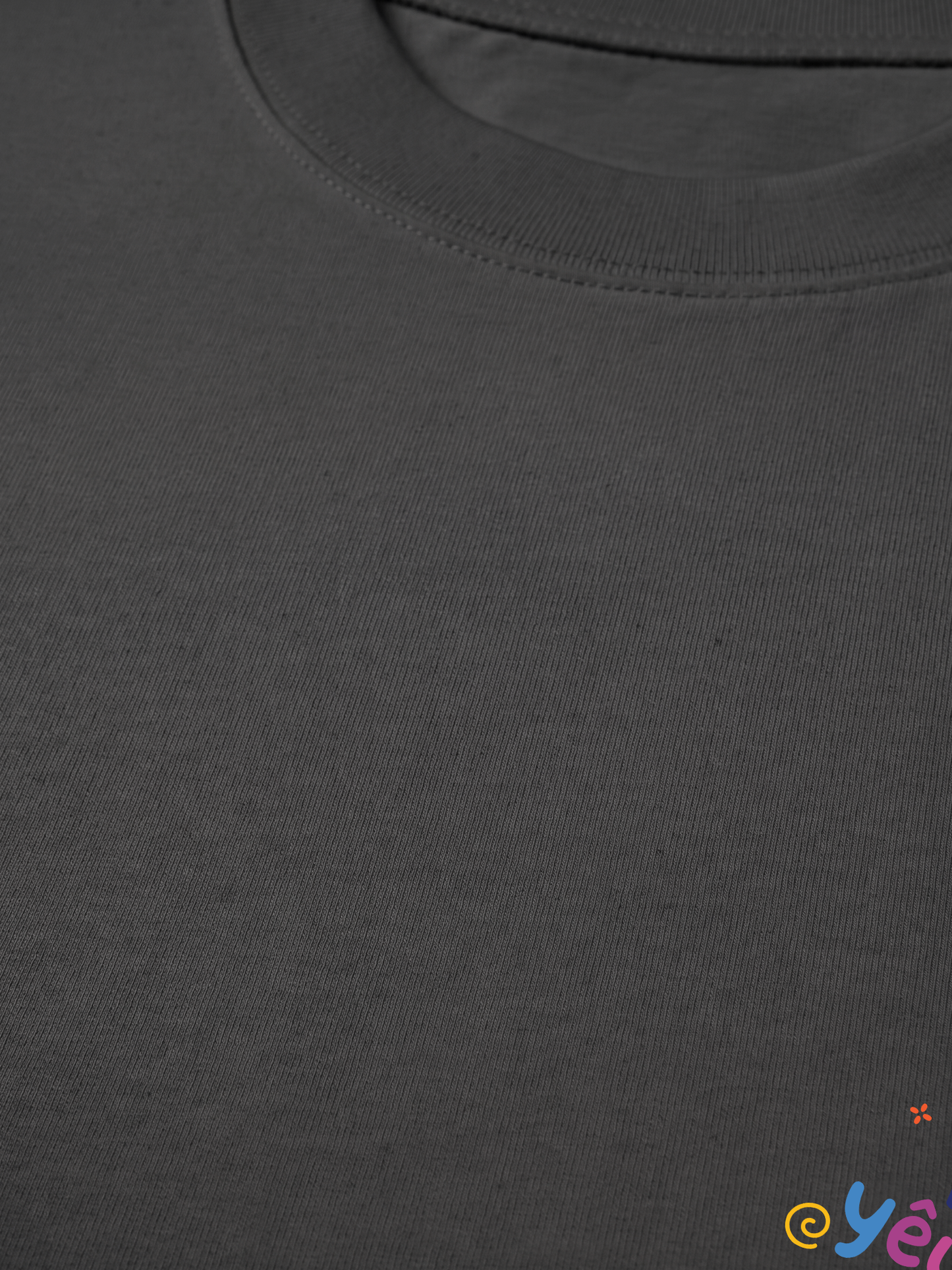 Áo Thun Relaxed Fit Bận Yêu Nước