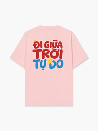 Áo Thun Relaxed Fit Đi Giữa Trời Tự Do