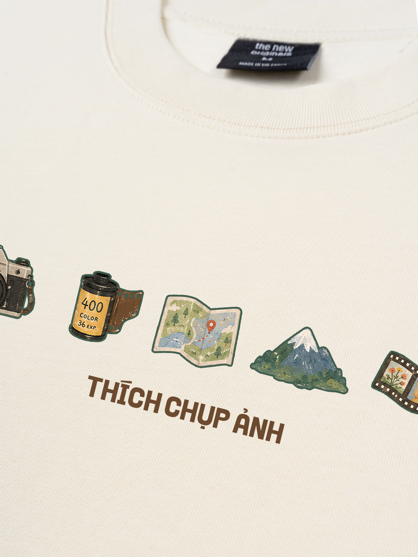 Áo Thun Relaxed Fit Thích Chụp Ảnh