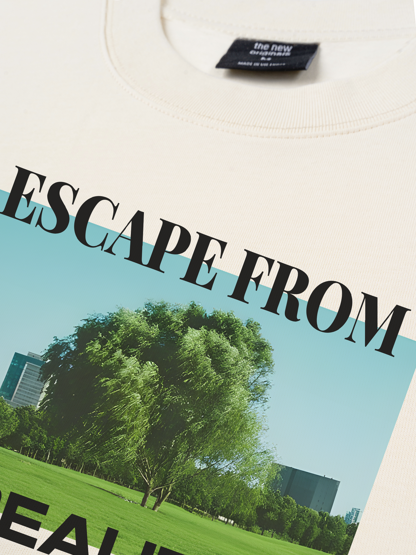 Áo Thun Relaxed Fit Iconic Escape From Reality