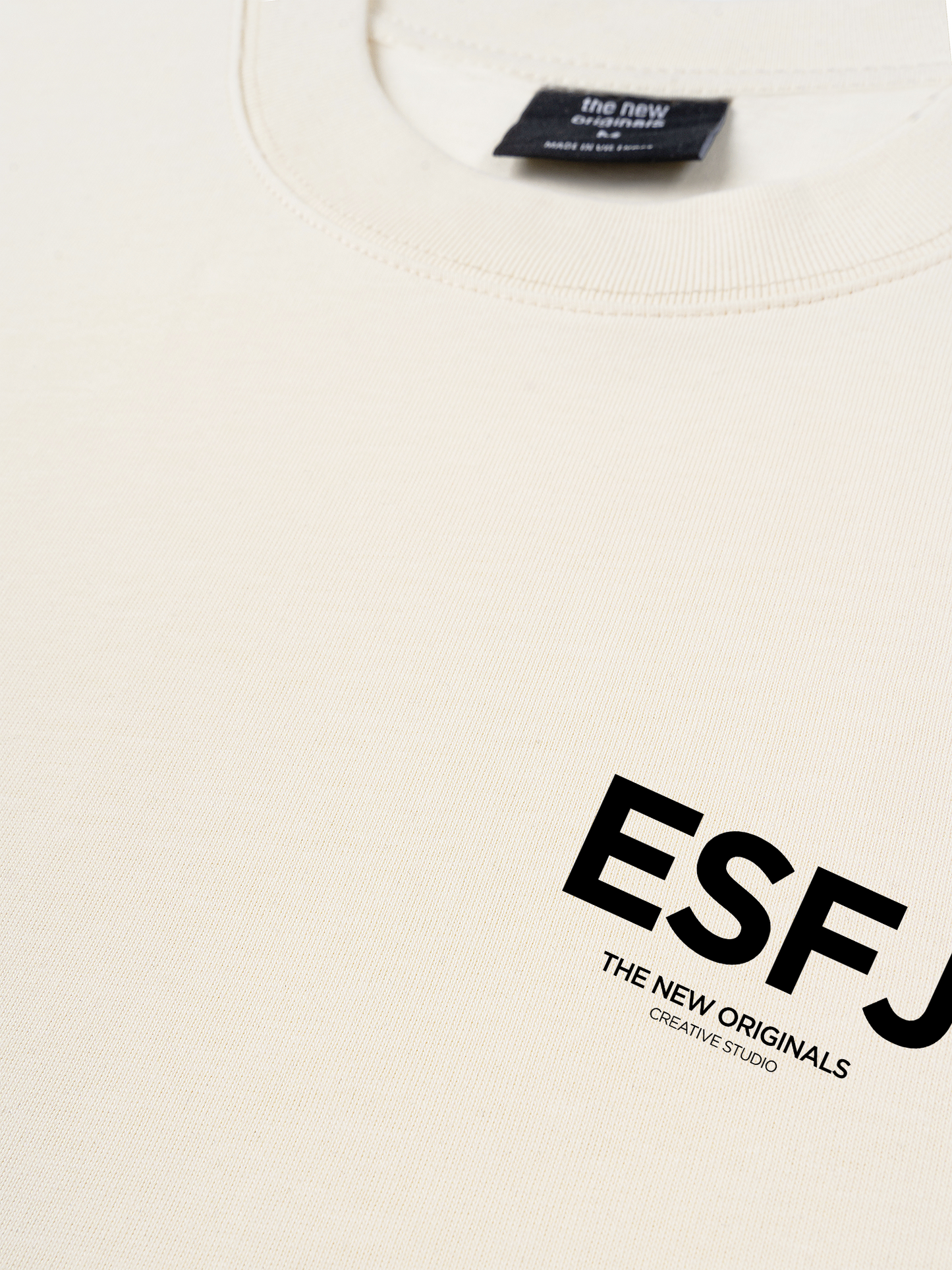 Áo Thun Relaxed Fit ESFJ MBTI