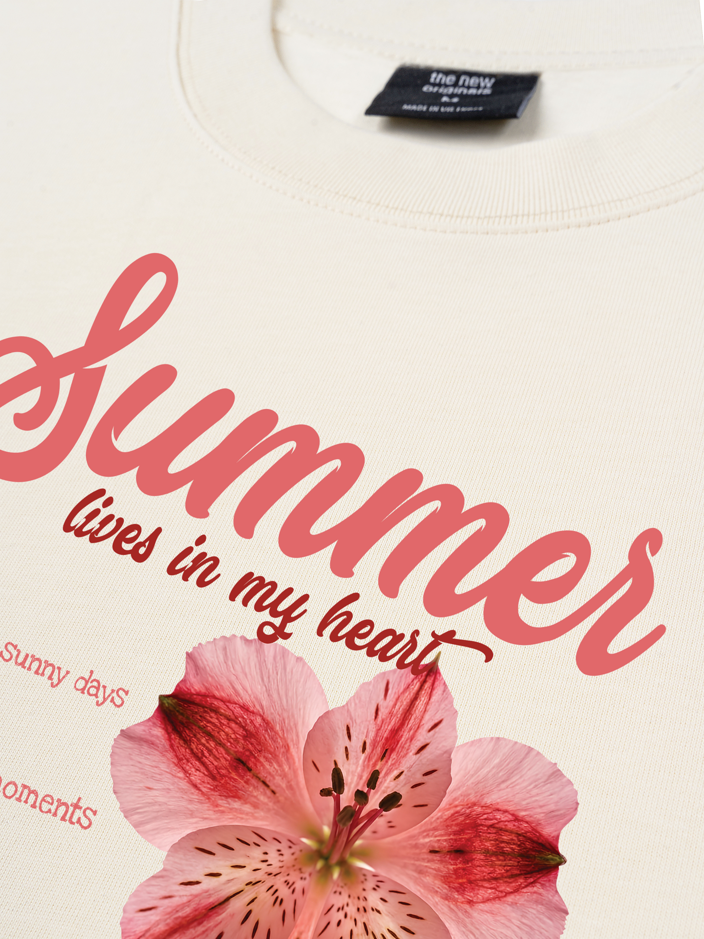 Áo Thun Relaxed Fit Summer Lives In My Heart