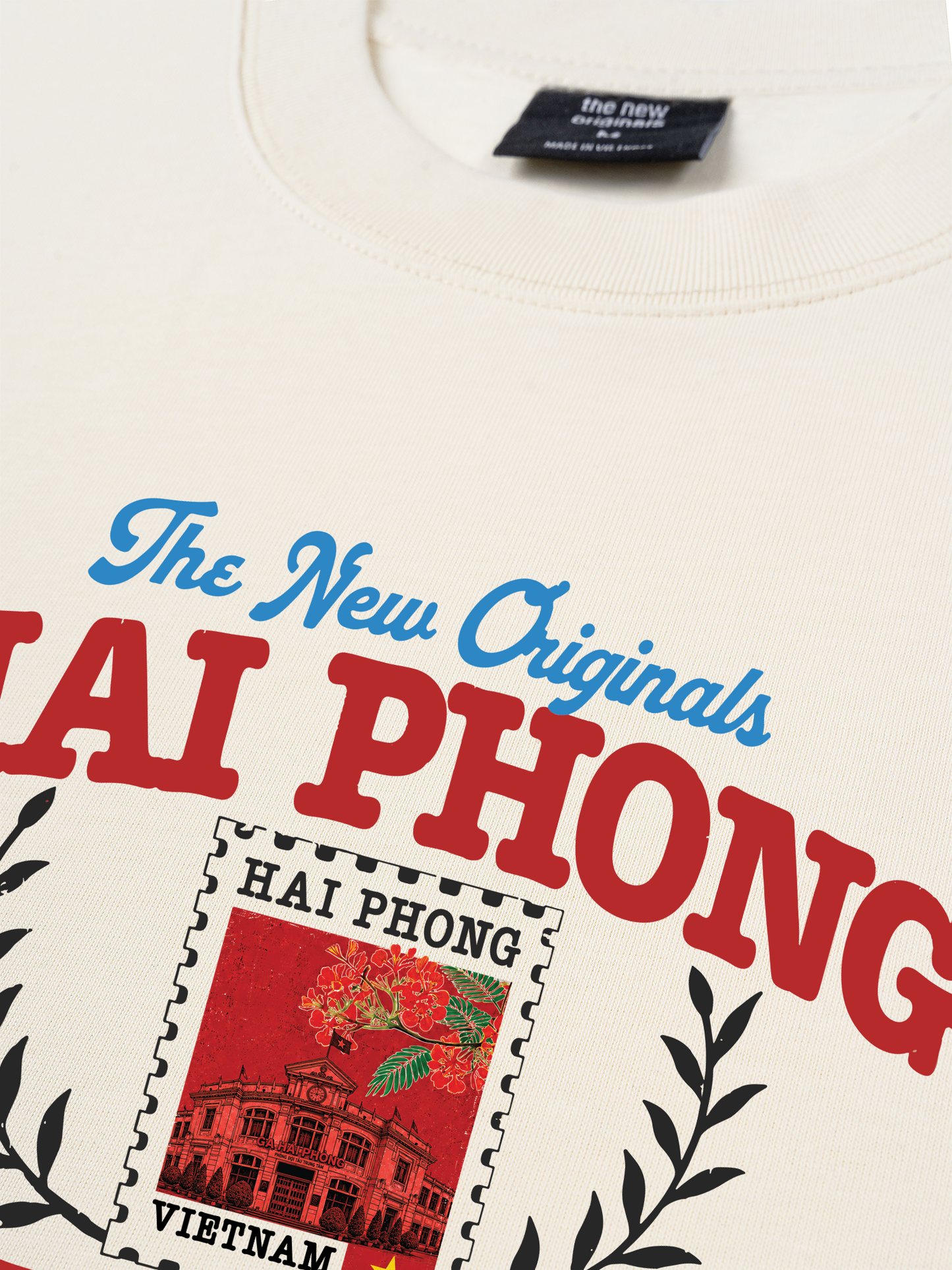 Áo Thun Relaxed Fit Thành Phố Hoa Phượng Đỏ