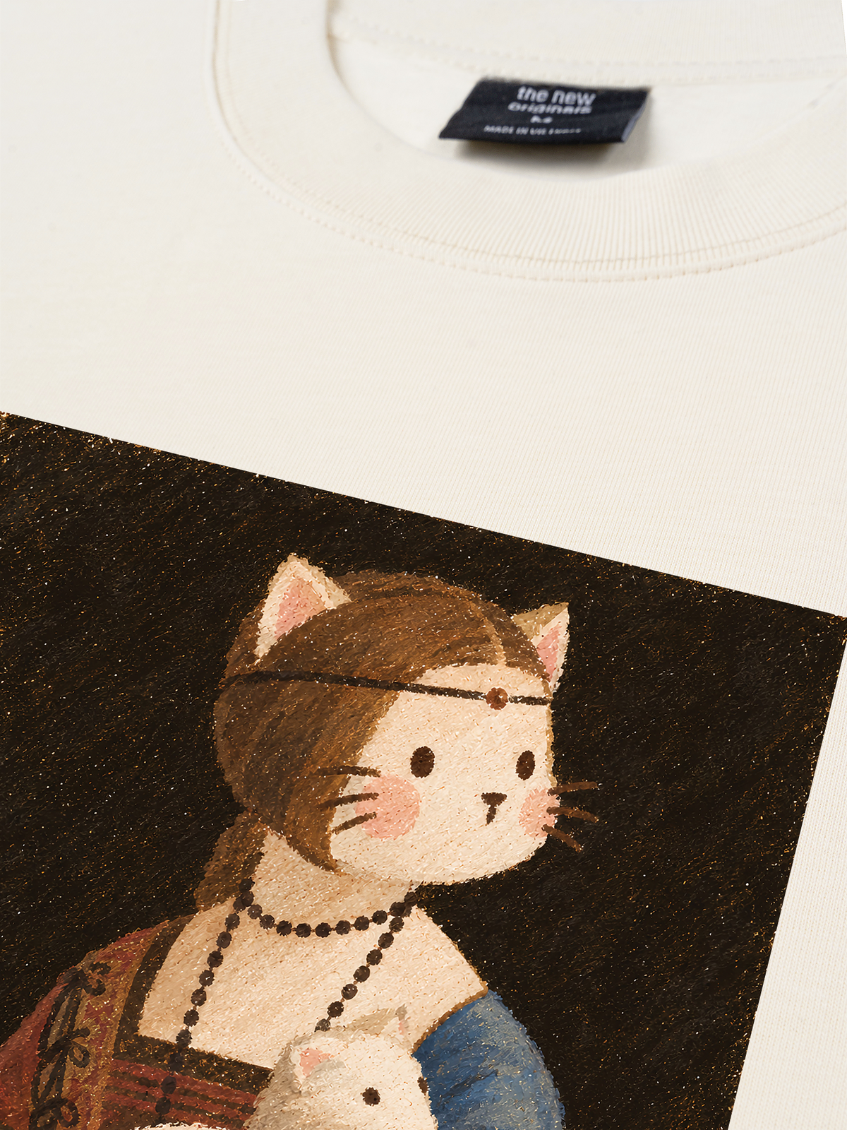 Áo Thun Relaxed Fit Lady Cat with an Ermine