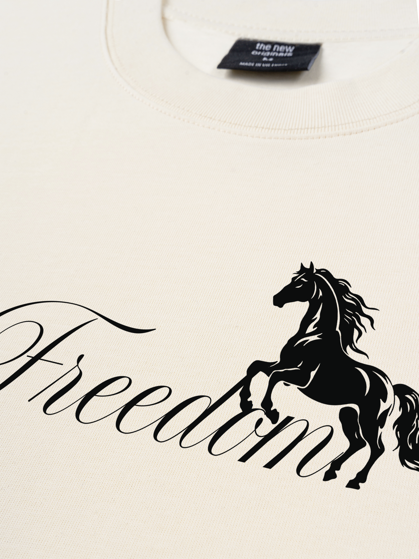 Áo Thun Relaxed Fit Old Money Freedom