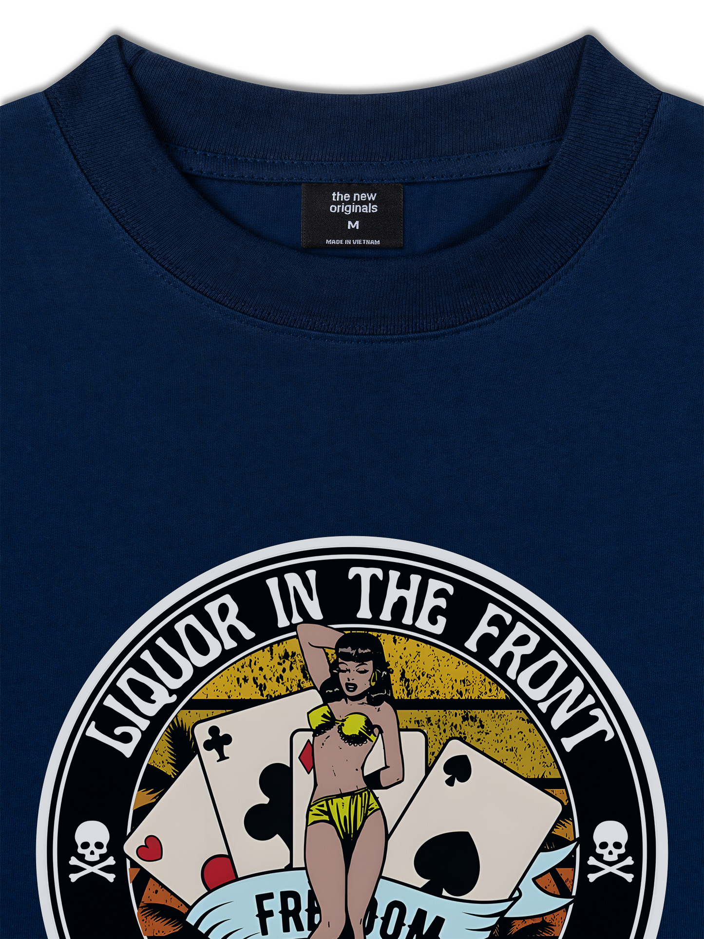 Áo Thun Relaxed Fit Lucky Liquor In The Front