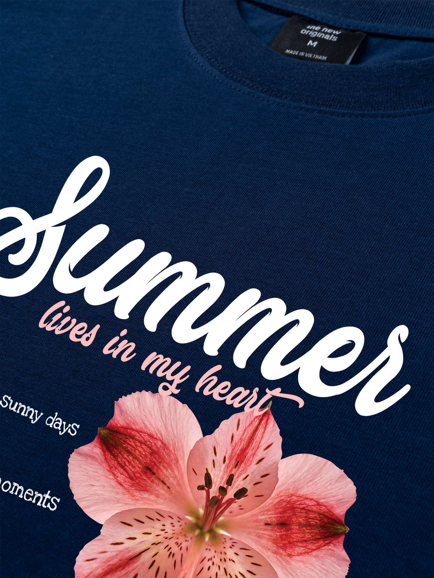 Áo Thun Relaxed Fit Summer Lives In My Heart