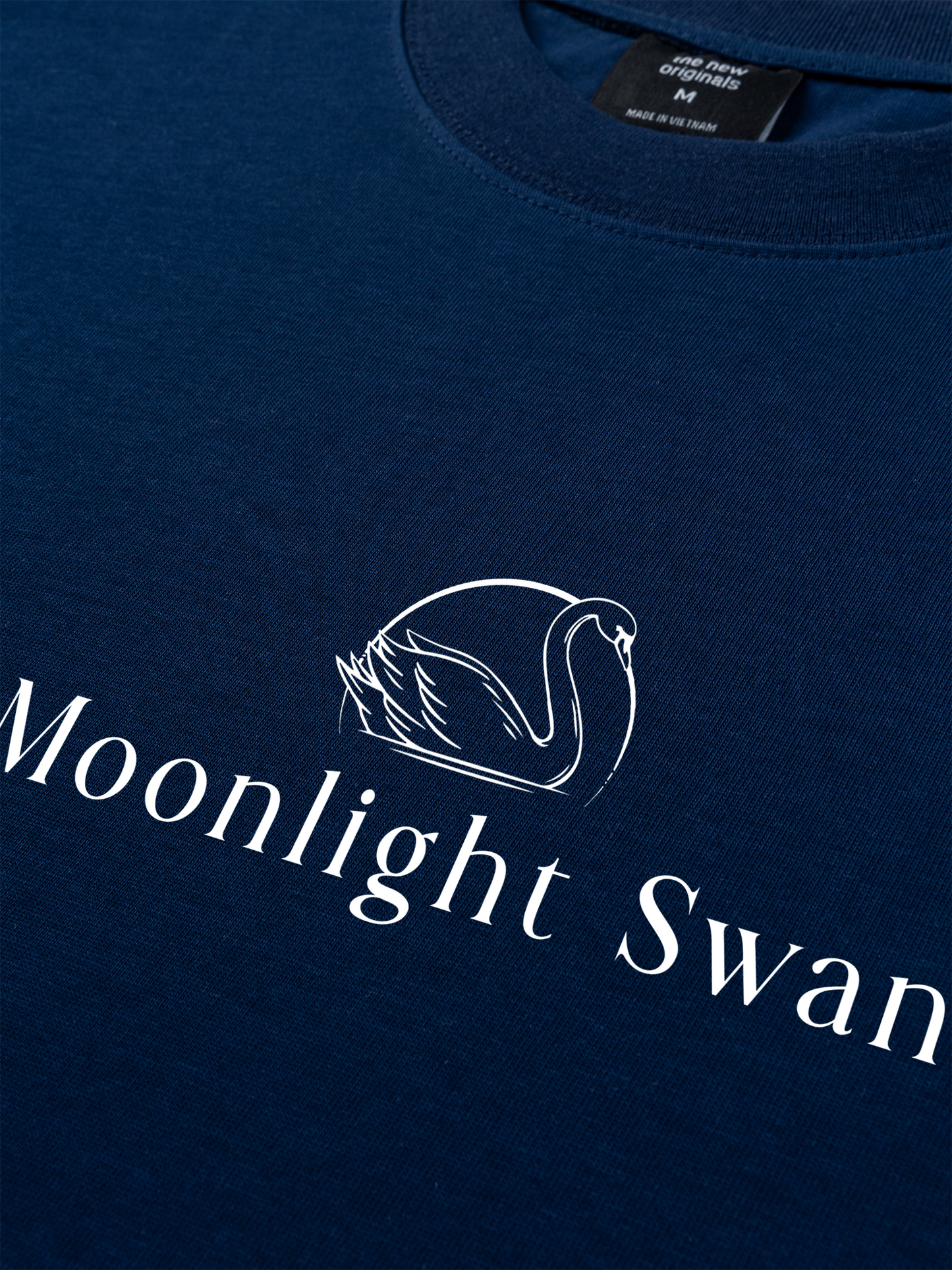 Áo Thun Relaxed Fit Old Money Moonlight Swan