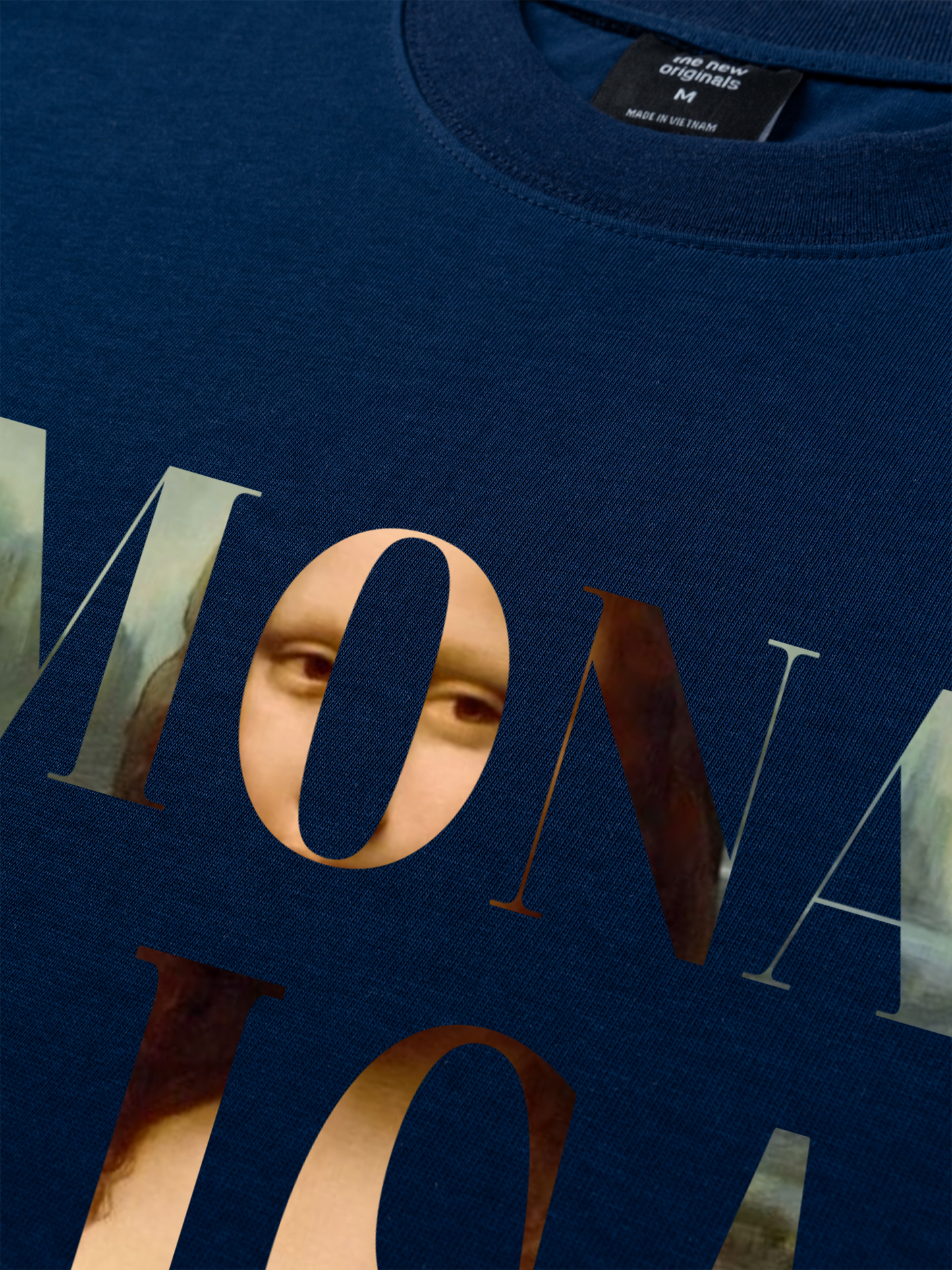Áo Thun Relaxed Fit Masterpiece Mona Lisa Typography