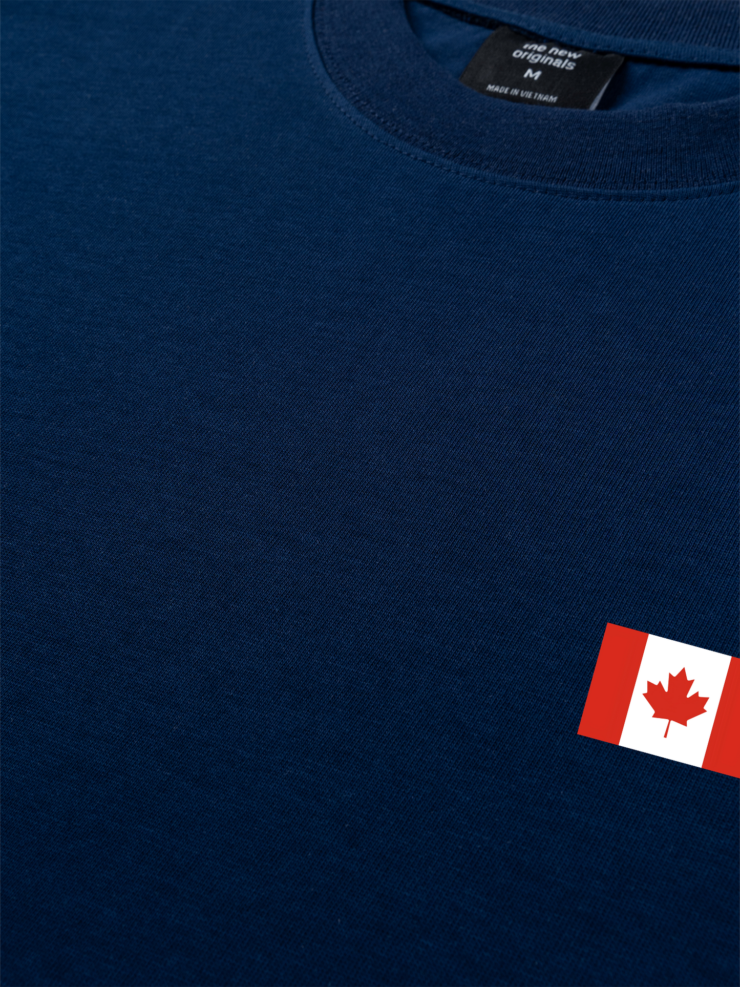 Áo Thun Relaxed Fit Canada Flag