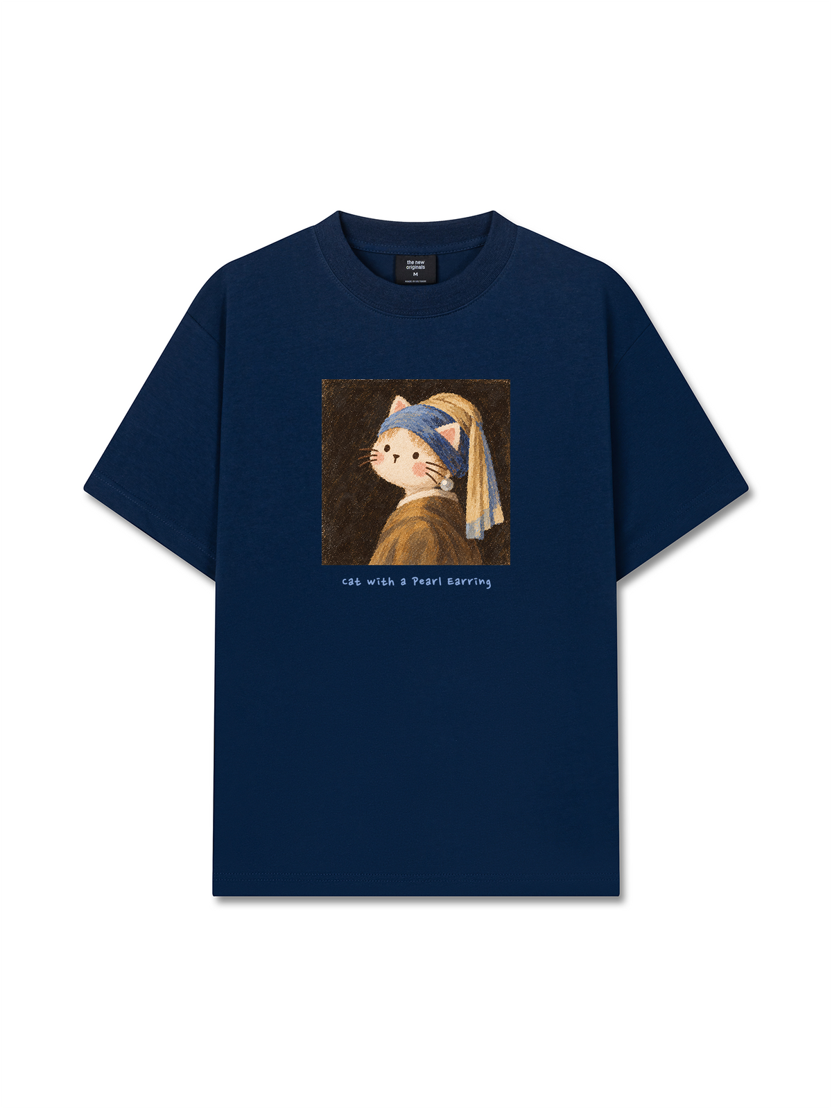 Áo Thun Relaxed Fit Cat with a Pearl Earring