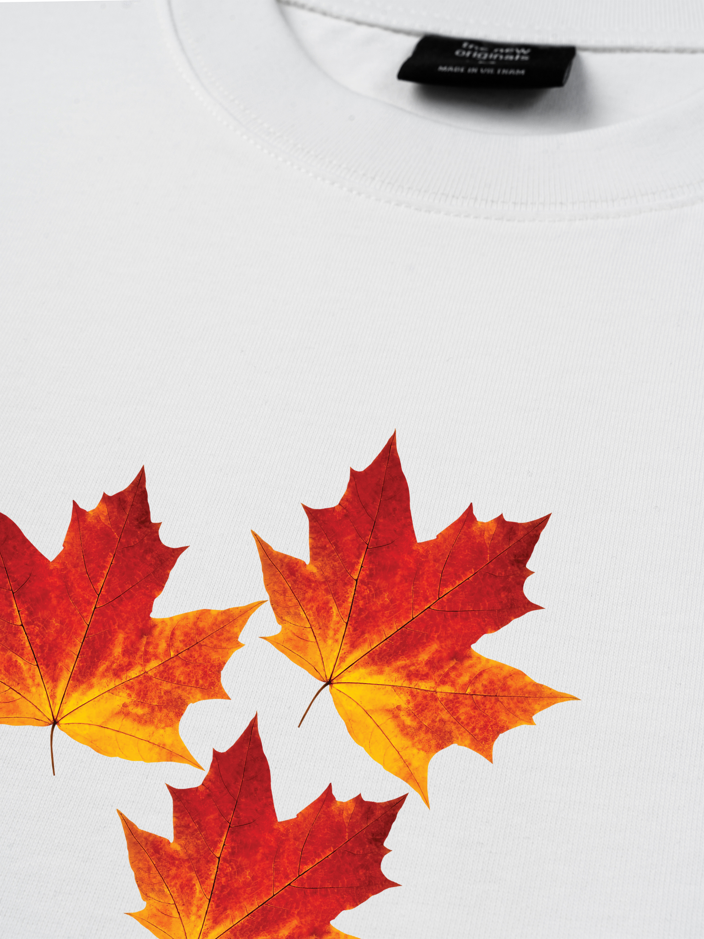 Áo Thun Relaxed Fit Autumn Vibes Play In The Leaves