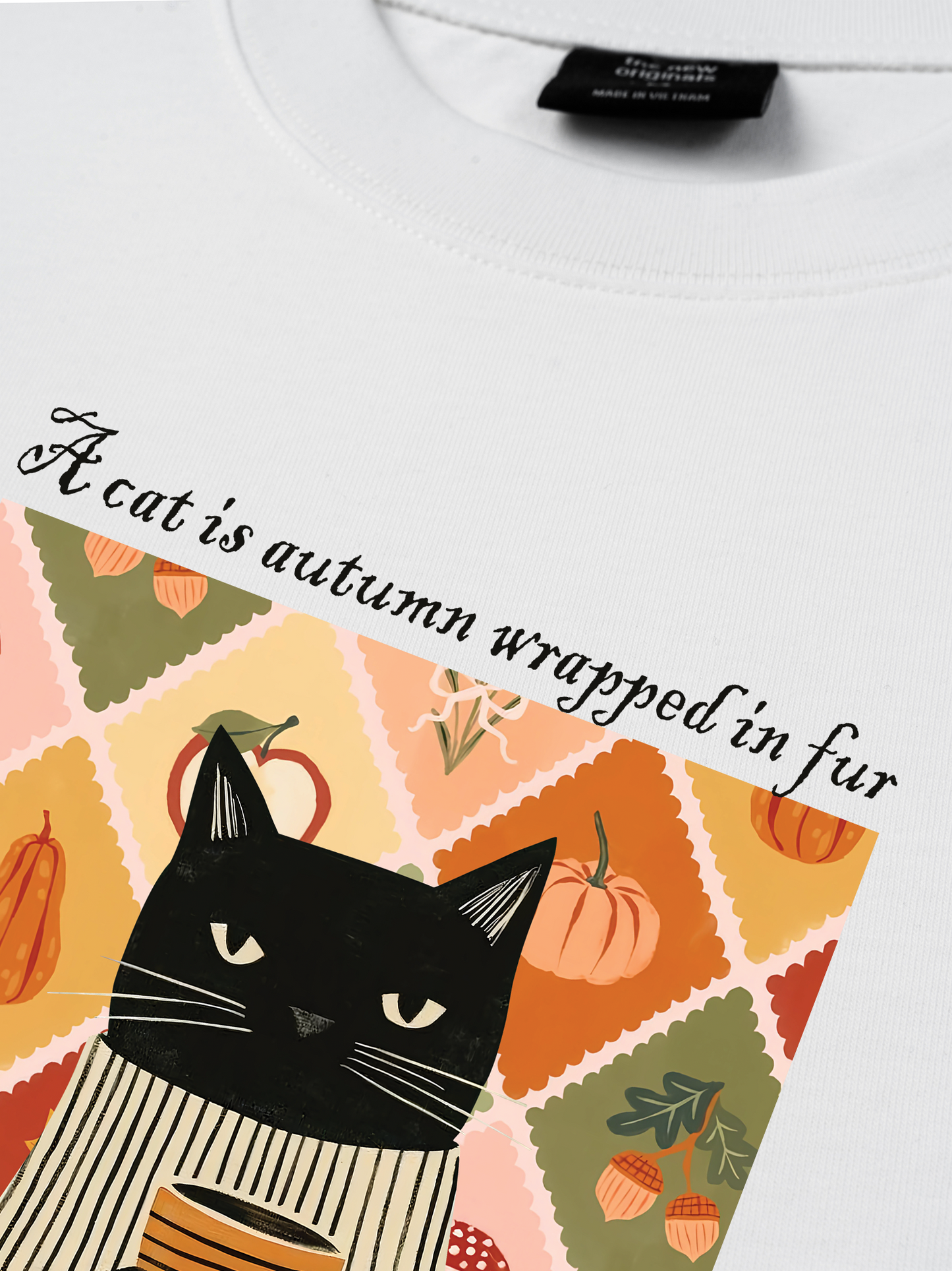 Áo Thun Relaxed Fit Autumn Vibes A Cat