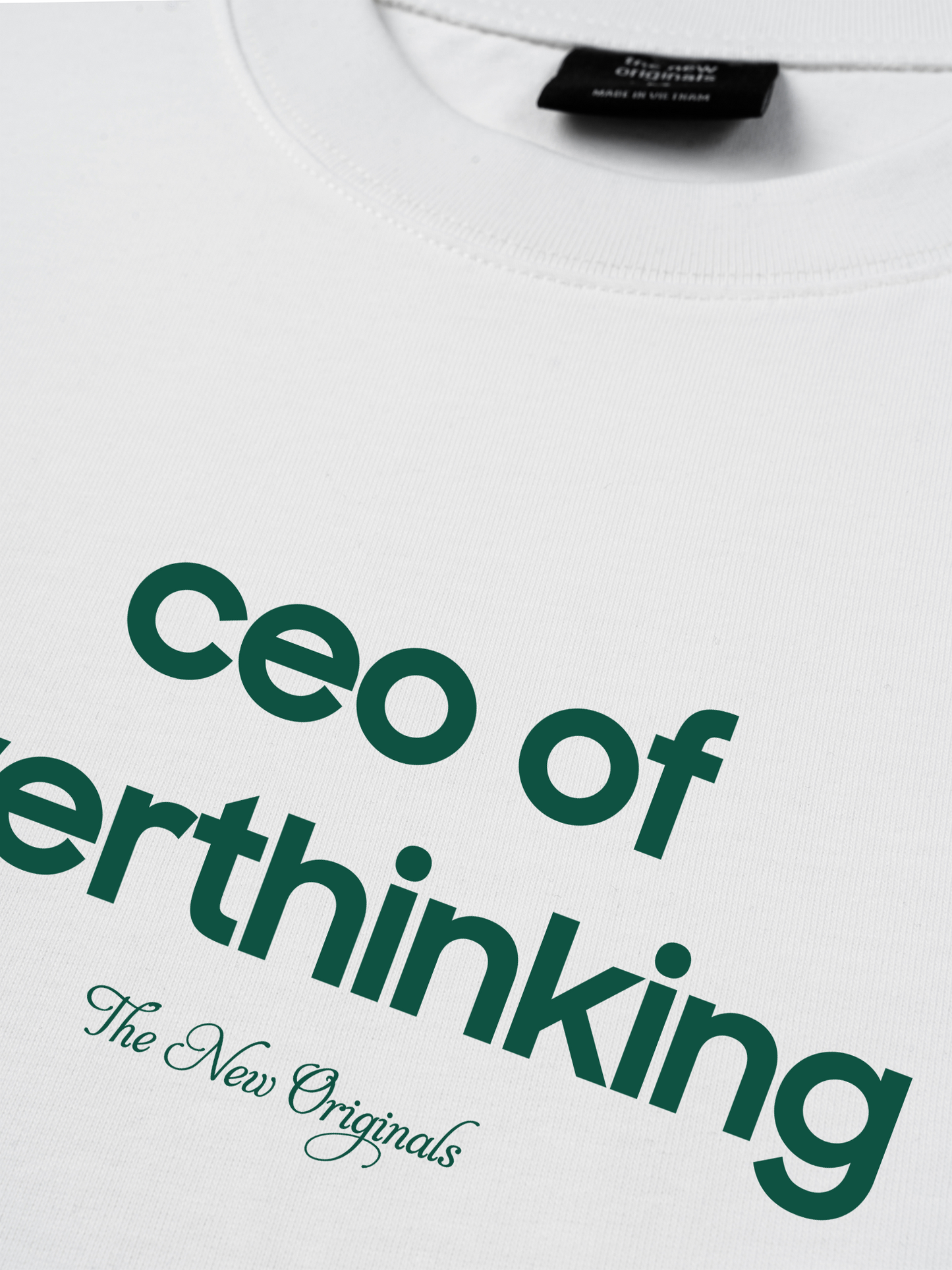 Áo Thun Relaxed Fit Ceo of Overthinking