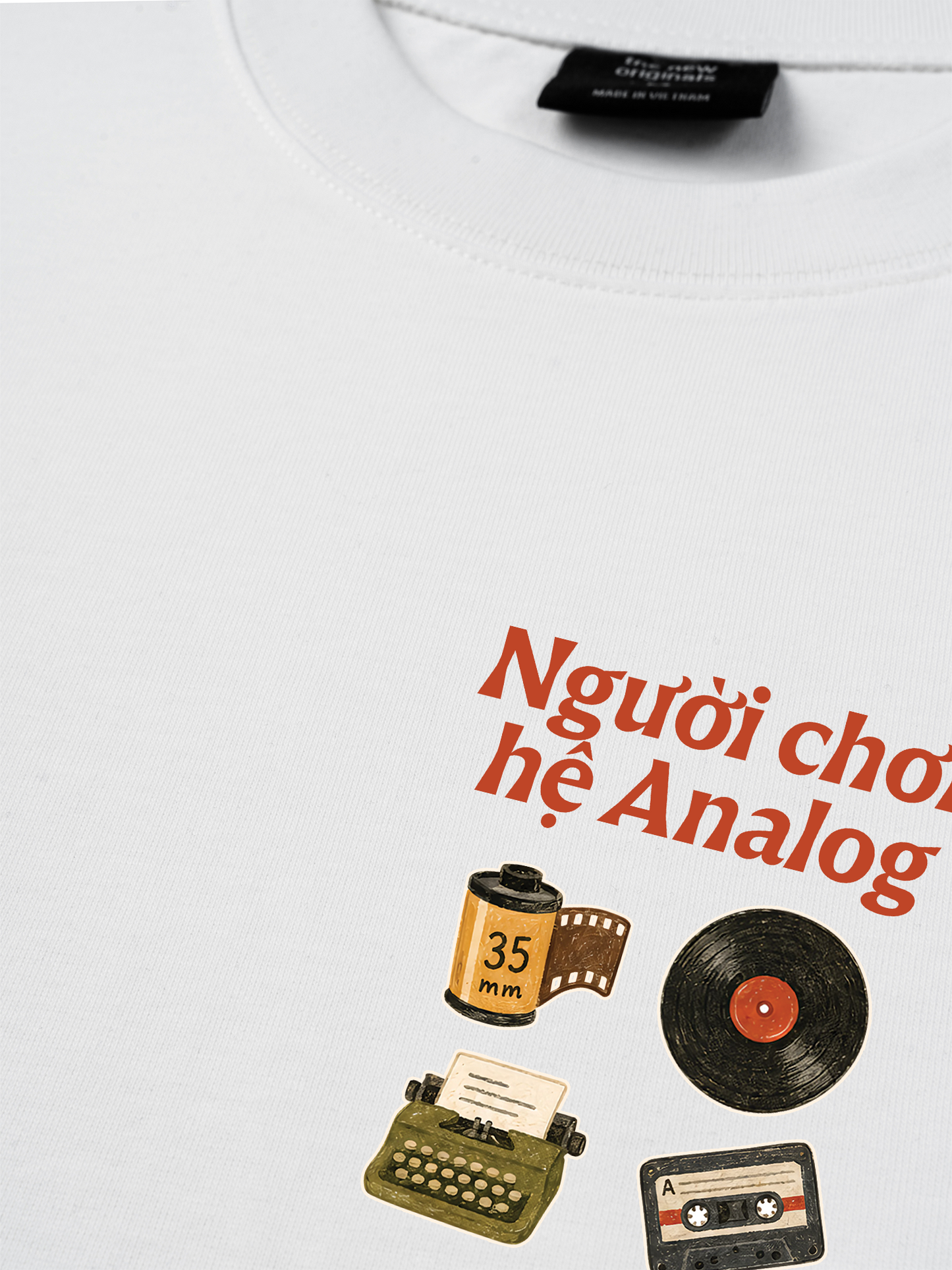 Áo Thun Relaxed Fit Người Chơi Hệ Analog