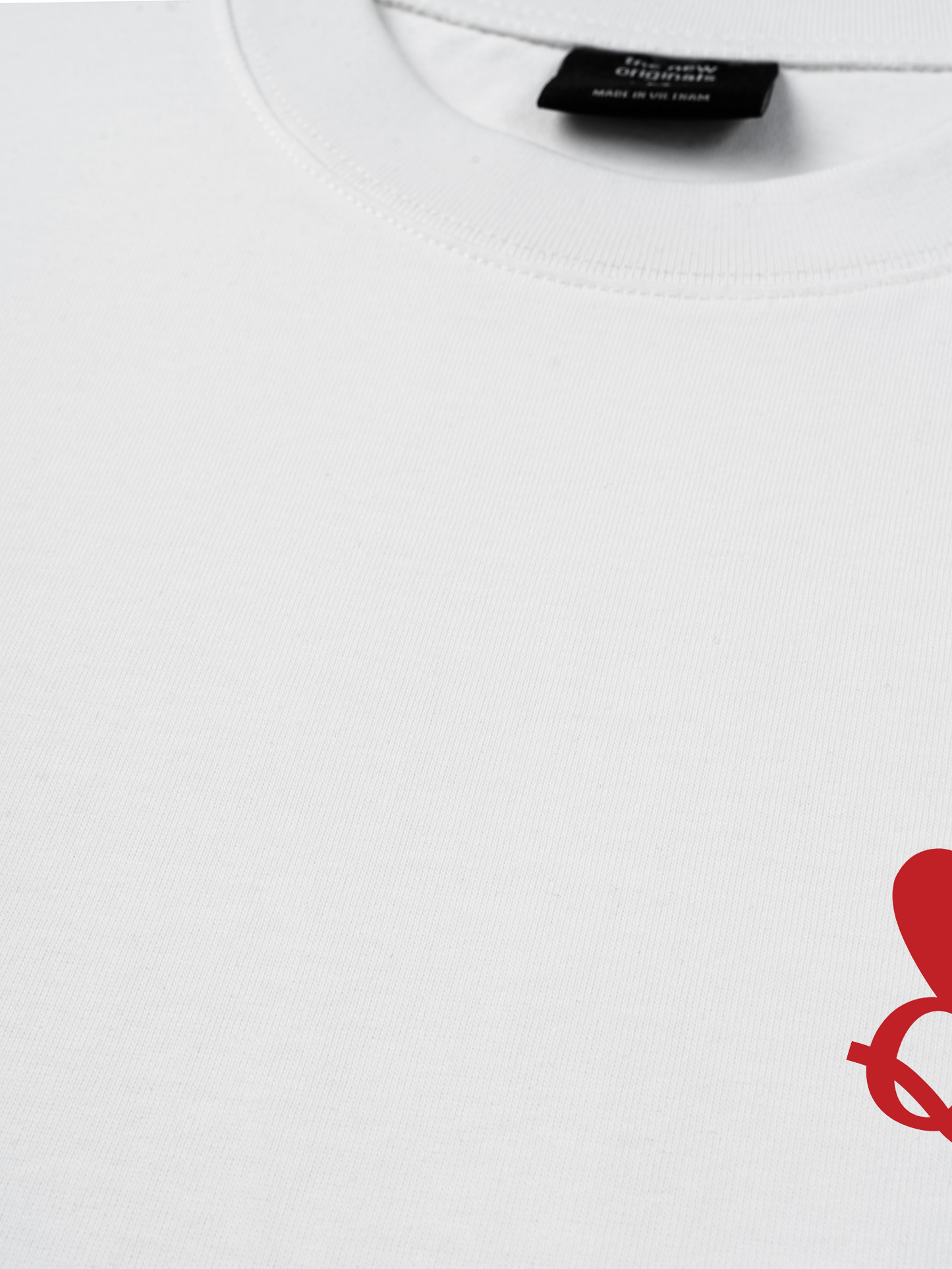 Áo Thun Relaxed Fit Queen Heart