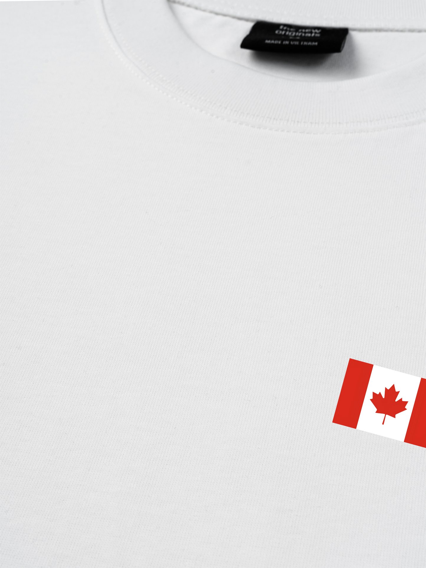 Áo Thun Relaxed Fit Canada Flag
