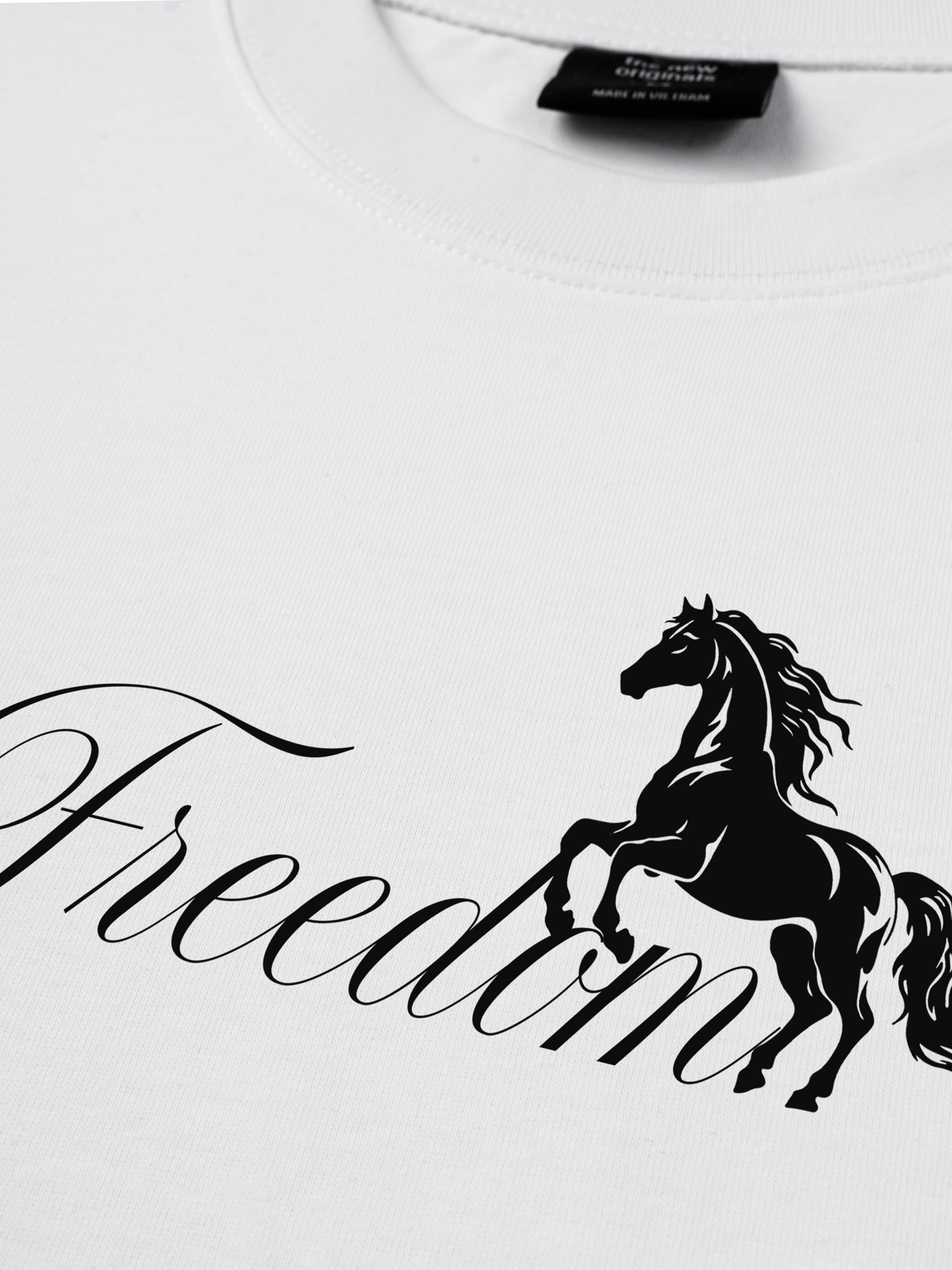 Áo Thun Relaxed Fit Old Money Freedom