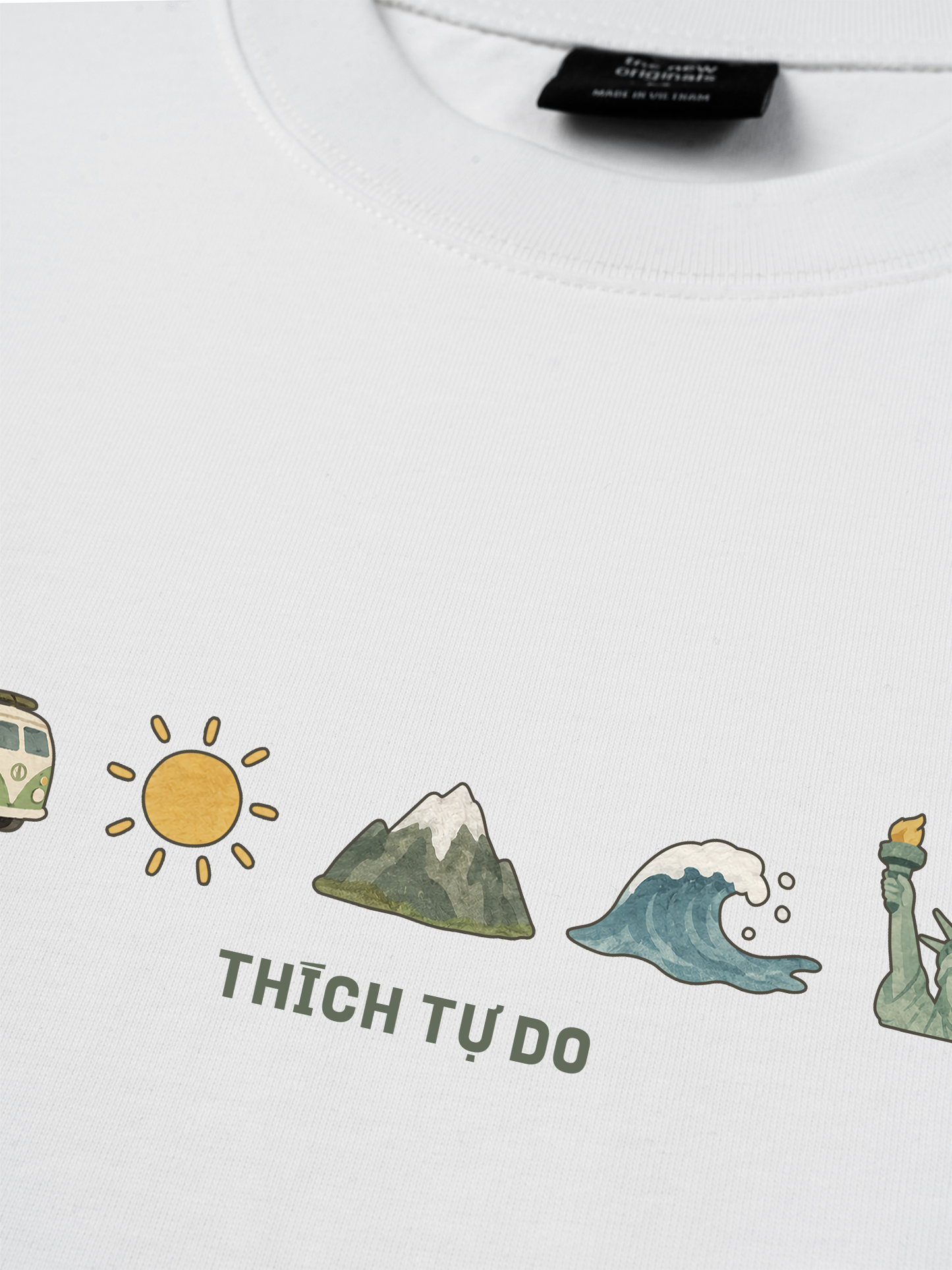 Áo Thun Relaxed Fit Thích Tự Do
