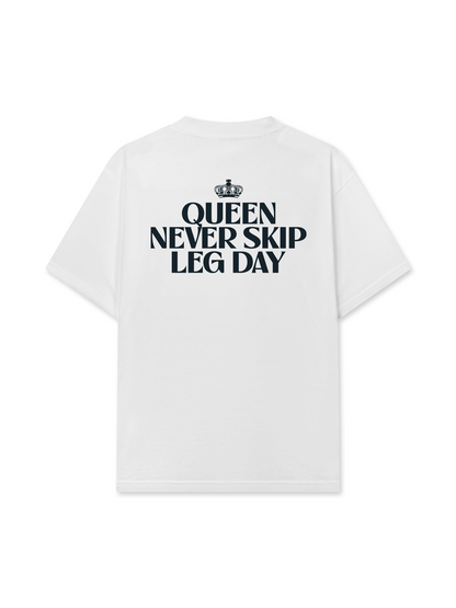 Áo Thun Relaxed Fit Queen Never Skip Leg Day