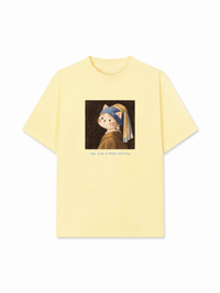 Áo Thun Relaxed Fit Cat with a Pearl Earring